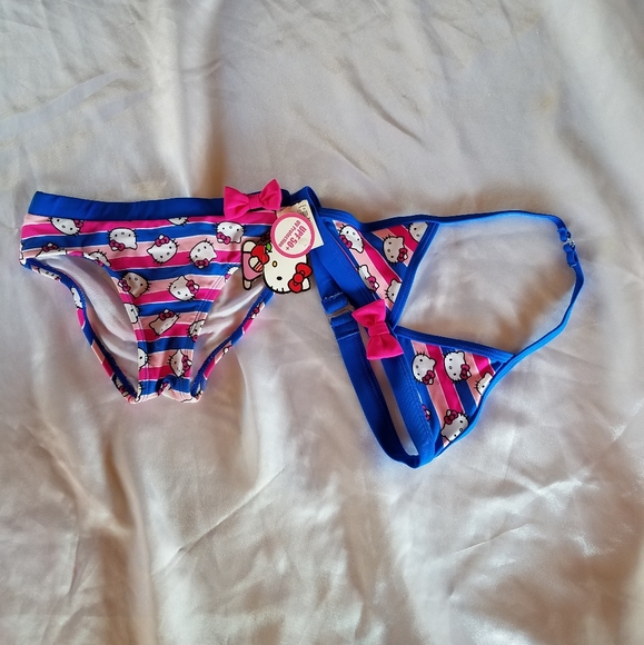 Hello Kitty Girl Swimsuit - Picture 1 of 5